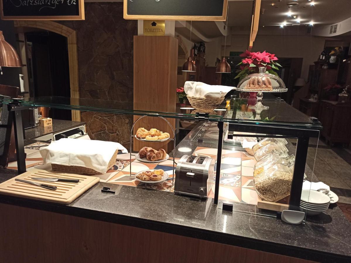 Hotel Eitljoerg Wina Bagian luar foto